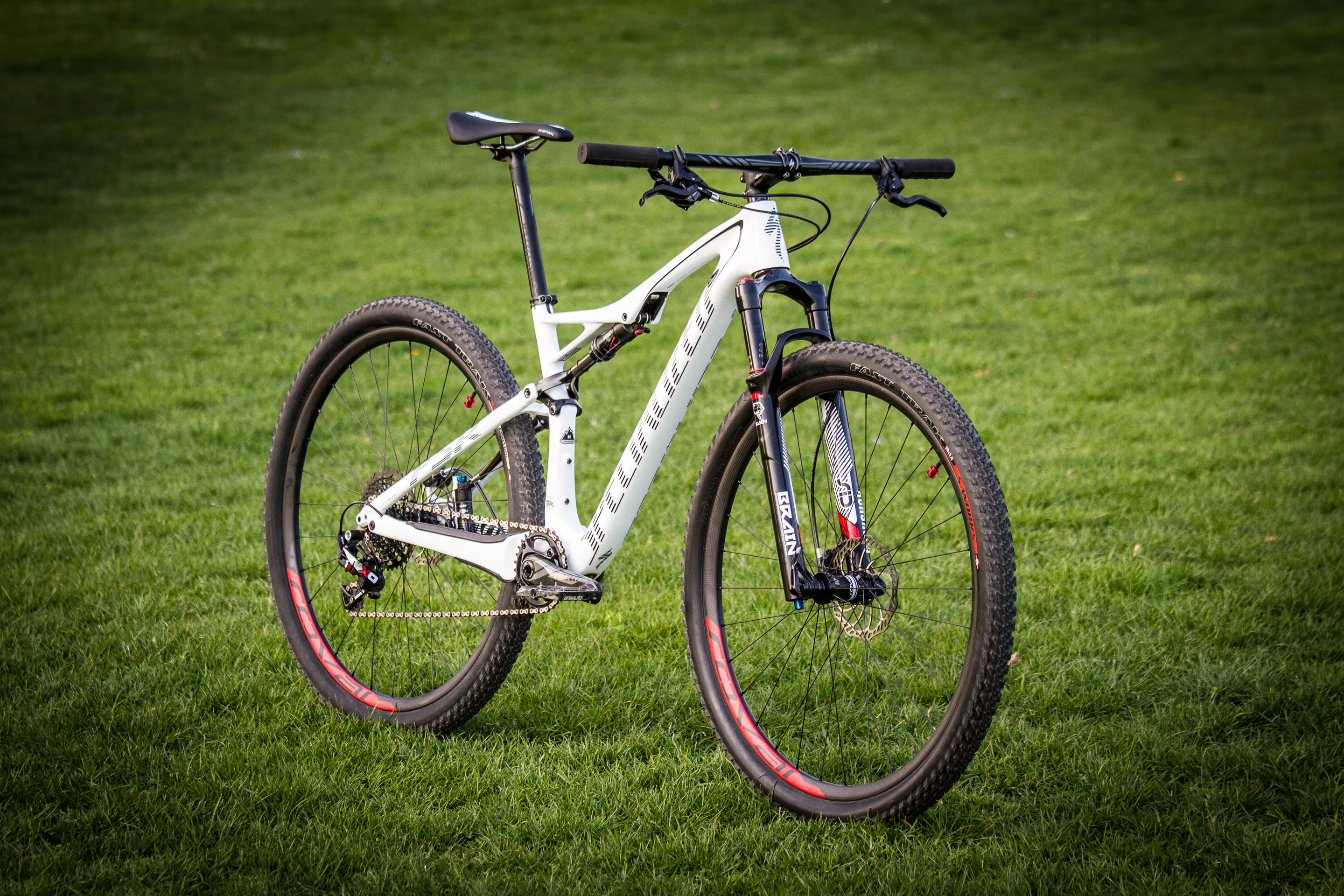 Carbon world cup. Specialized Epic Expert. Specialized Epic. Bafang specialized Epic m4. Specialized Epic 2015 цена.