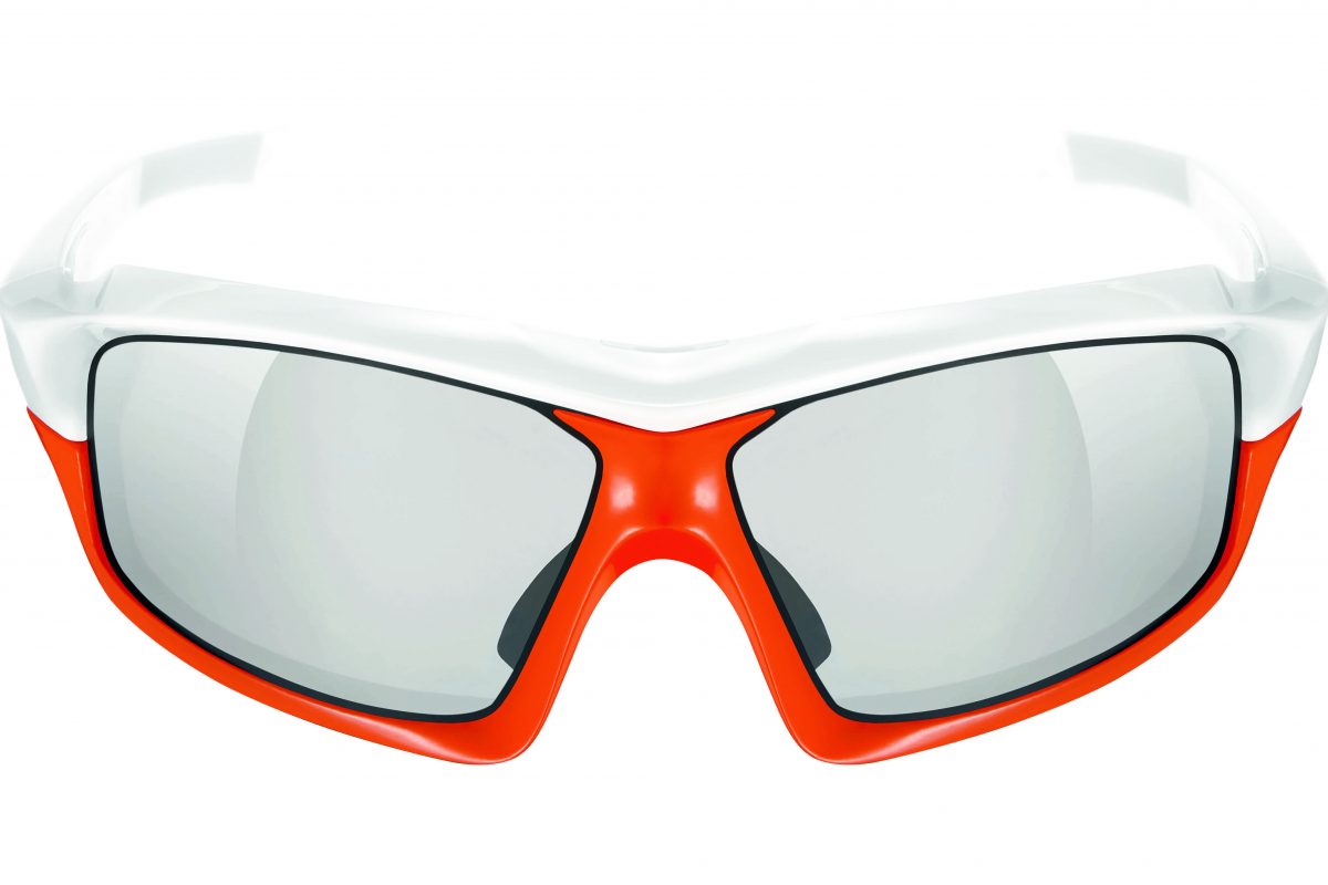 UVEX variotronic 2016: Bikebrille mit Tönungswechsel in 0.1 Sekunden
