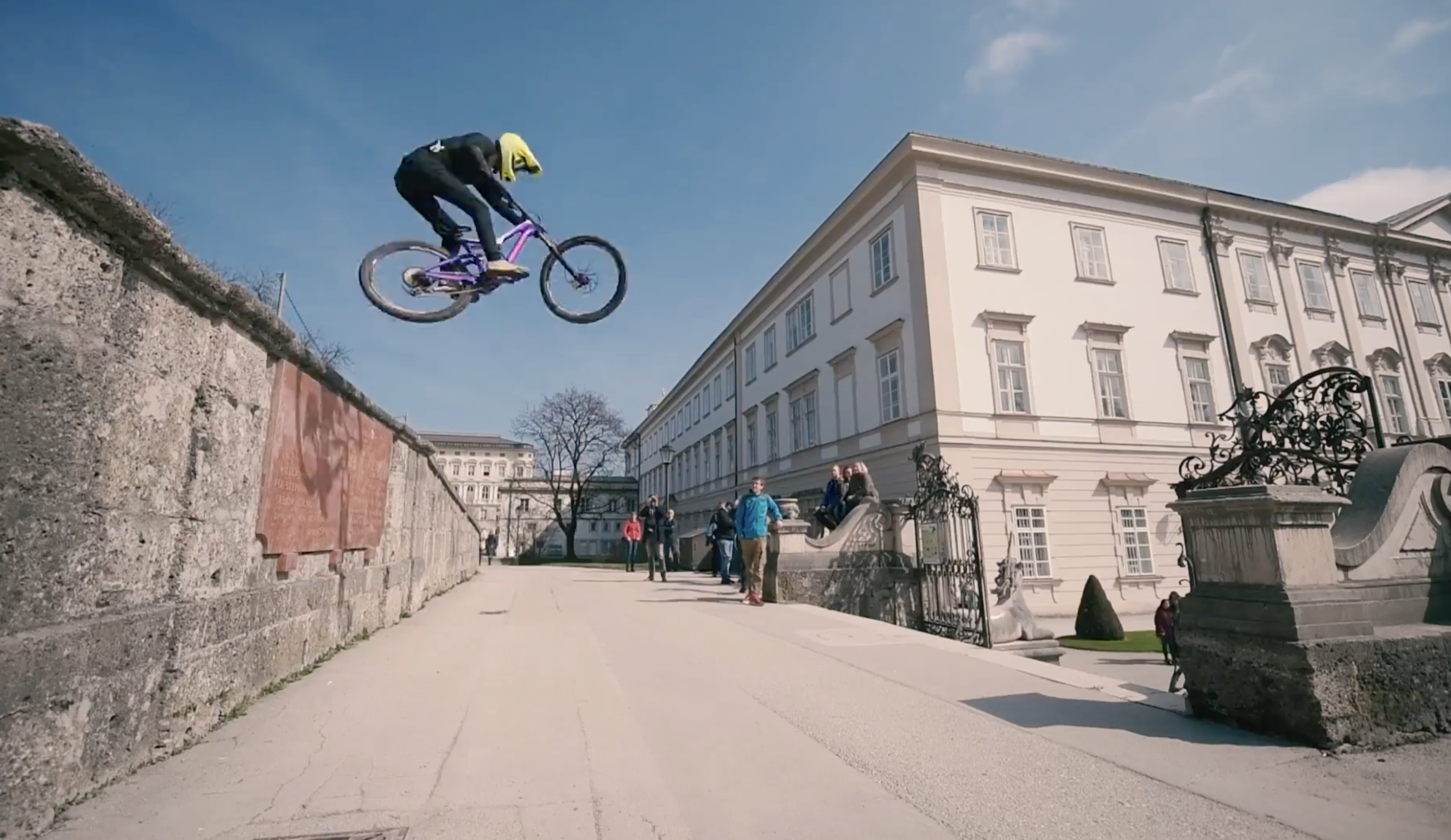 Fabio Wibmer - Urban Freeride: Es lebe das Treppengap! - MTB-News.de2638 x 1528