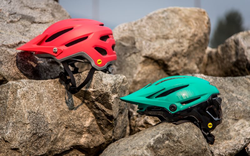 Bell Sixer und 4Forty: Neue Trail-Helme für 2018