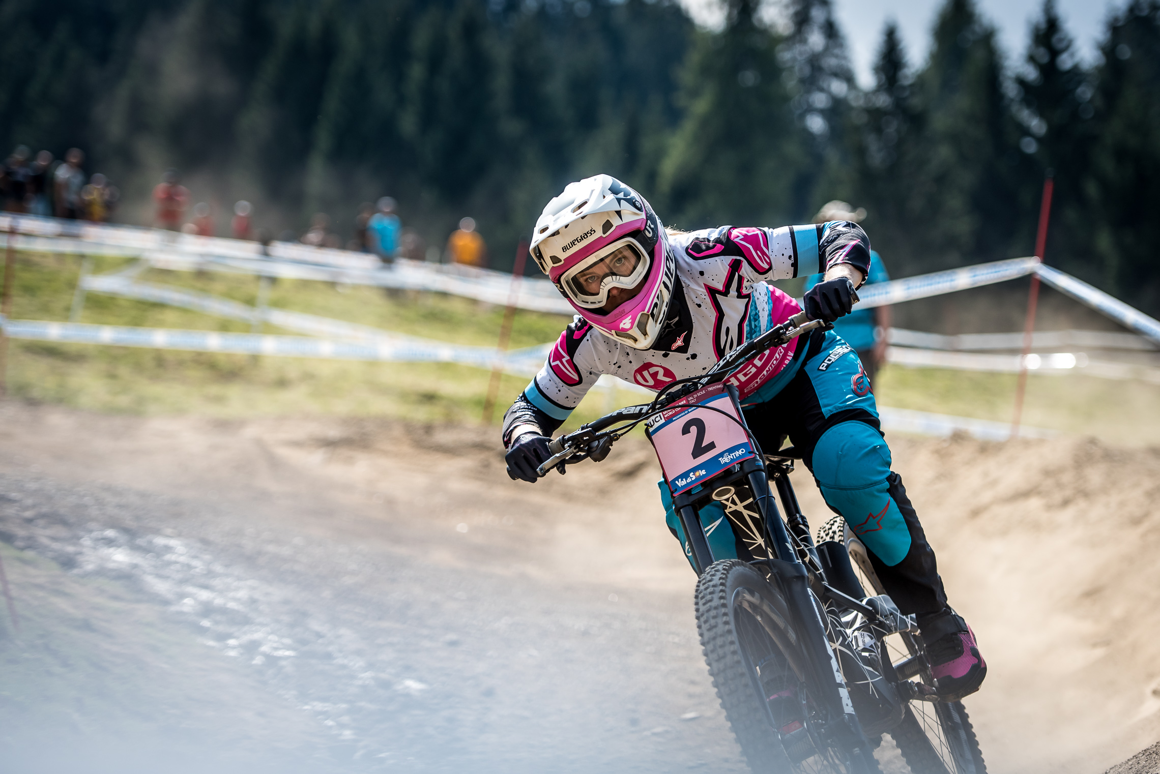 Downhill World Cup Val di Sole Fotostory Quali High Noon in Italien