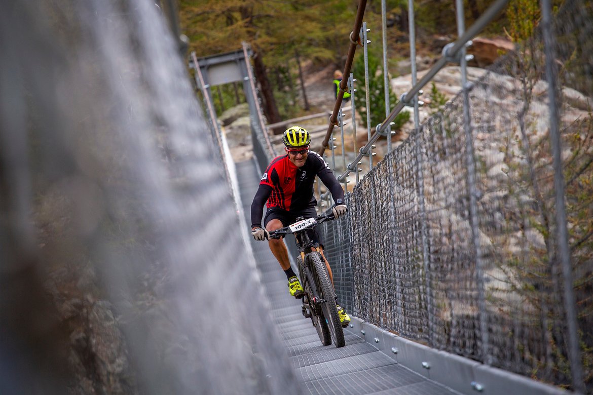 Perskindol Swiss Epic 2018: 4. Etappe: Scott-SRAM und Canada-Ladies erfolgreich