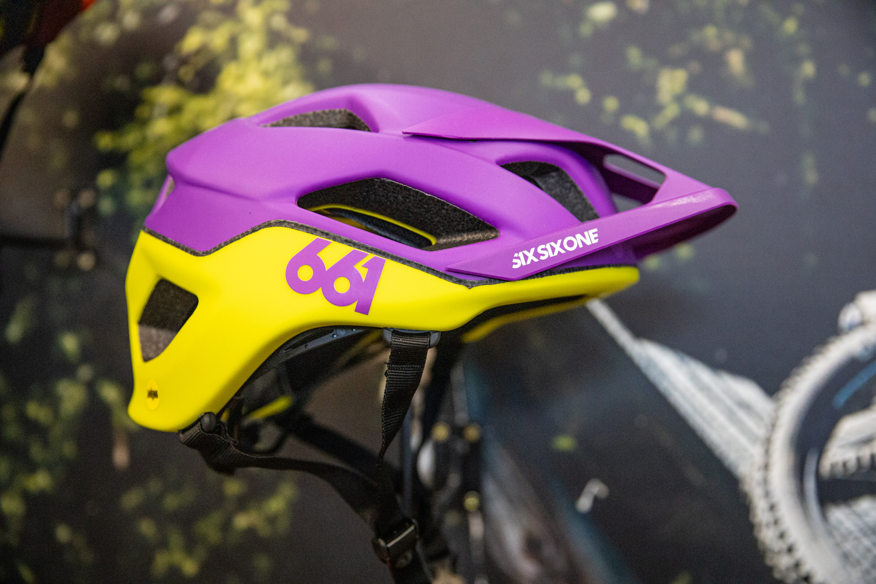 sixsixone mtb helm