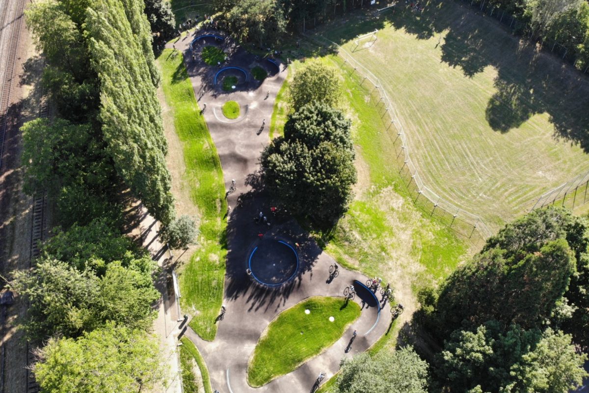 Pumptrack-Eröffnung in Freiburg: Die Mountainbike-Stadt hat jetzt auch einen Pumptrack!