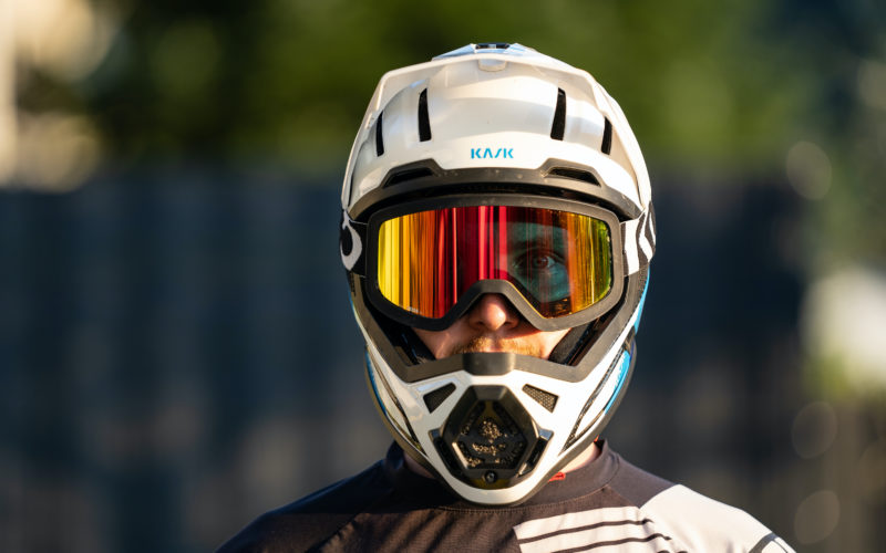 Kask Defender im Test: Luftiger Begleiter für lange Bikepark-Tage