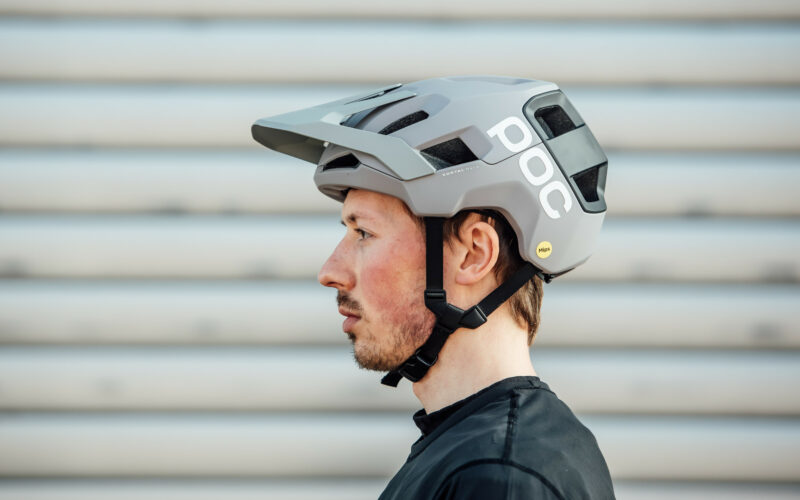 POC Kortal Race MIPS Helm im Test: Kantiger Kopfschutz mit der Extraportion Sicherheit