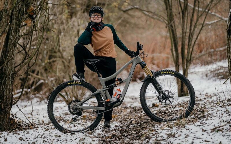 Wechsel der deutschen Enduro-Meisterin: Raphaela Richter neu auf Ibis unterwegs