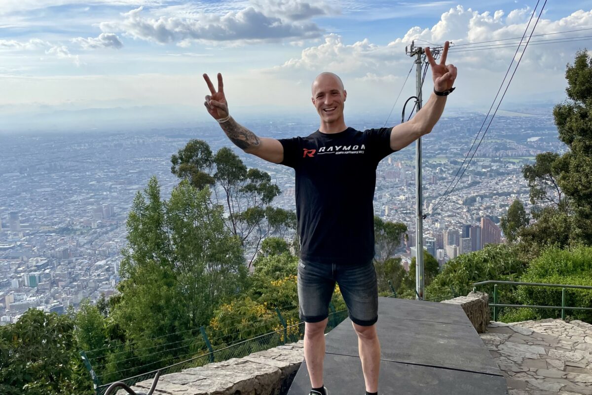 Fischi beim Red Bull Monserrate Cerro Abajo: Stopp 1 seines 6000 km-Trips durch Südamerika
