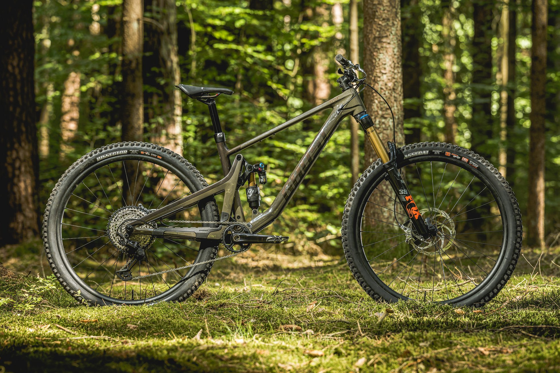 Ghost Riot CF AM und Trail: Mit neuem Carbon-Gewand ins Jahr 2023