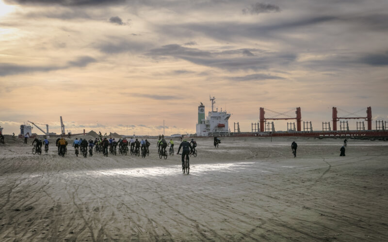 GP Groot Egmond 2023 – Fotostory: 38 km Strandrennen mit dem Gravel Bike