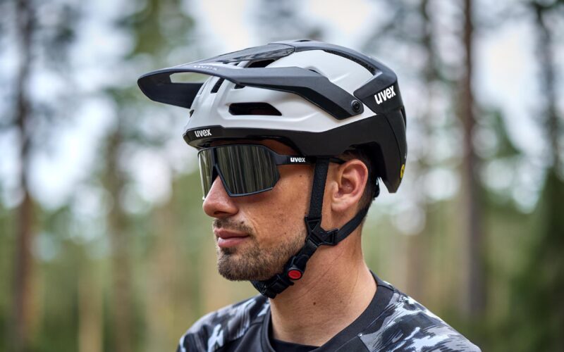 Neuer Uvex Renegade Mips MTB-Helm: Halbschale für Enduristi