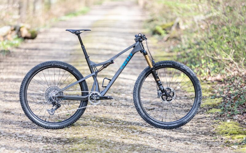 Neues Stoll T3 SL Trail-Bike mit 9,8 kg: Federleicht auf die Trails