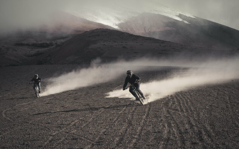 Surfing Trails in Ecuador: Nico Vink & William Robert zeigen wies geht!