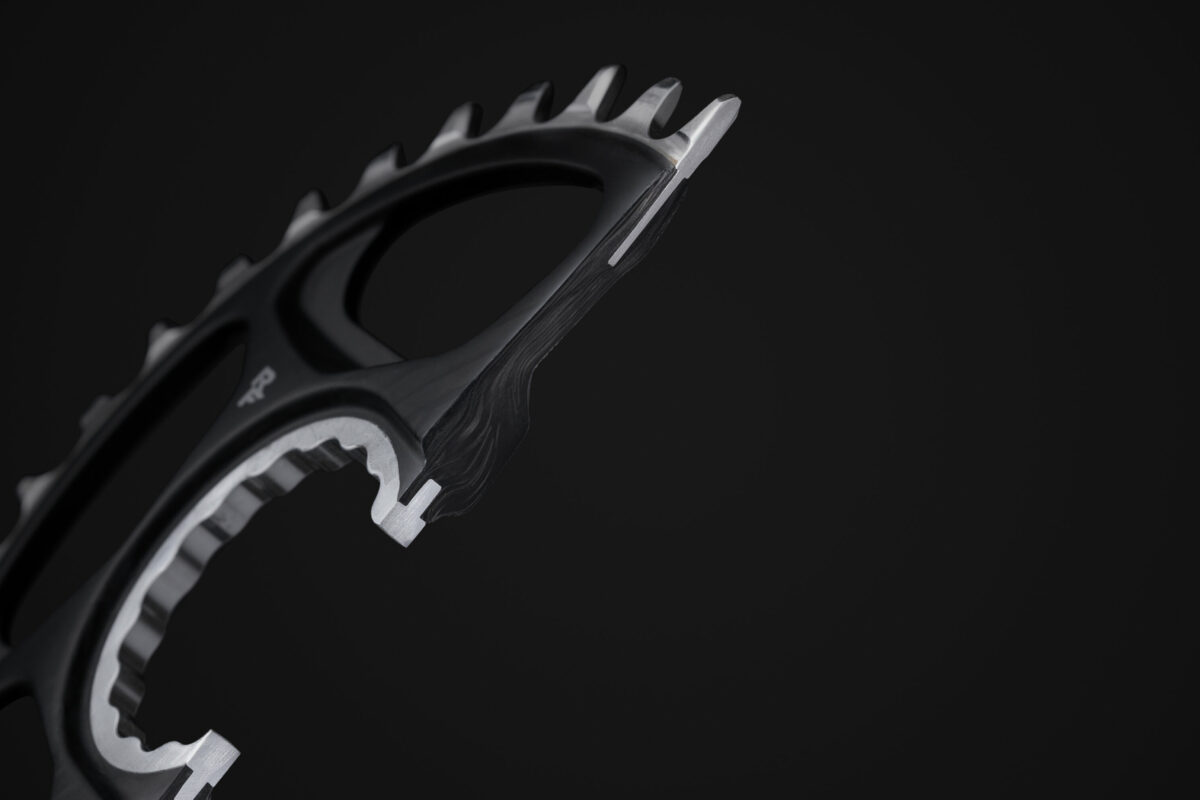 Race Face Era Kettenblatt: Kombination aus Stahl, Alu und Carbon
