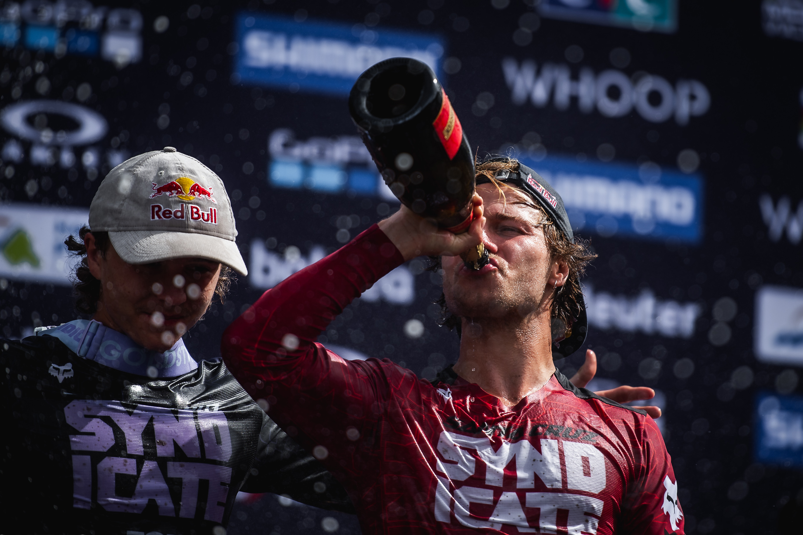 Santa Cruz Syndicate stockt auf: Ellie Hulsebosch und Felix Griffiths neu im Team