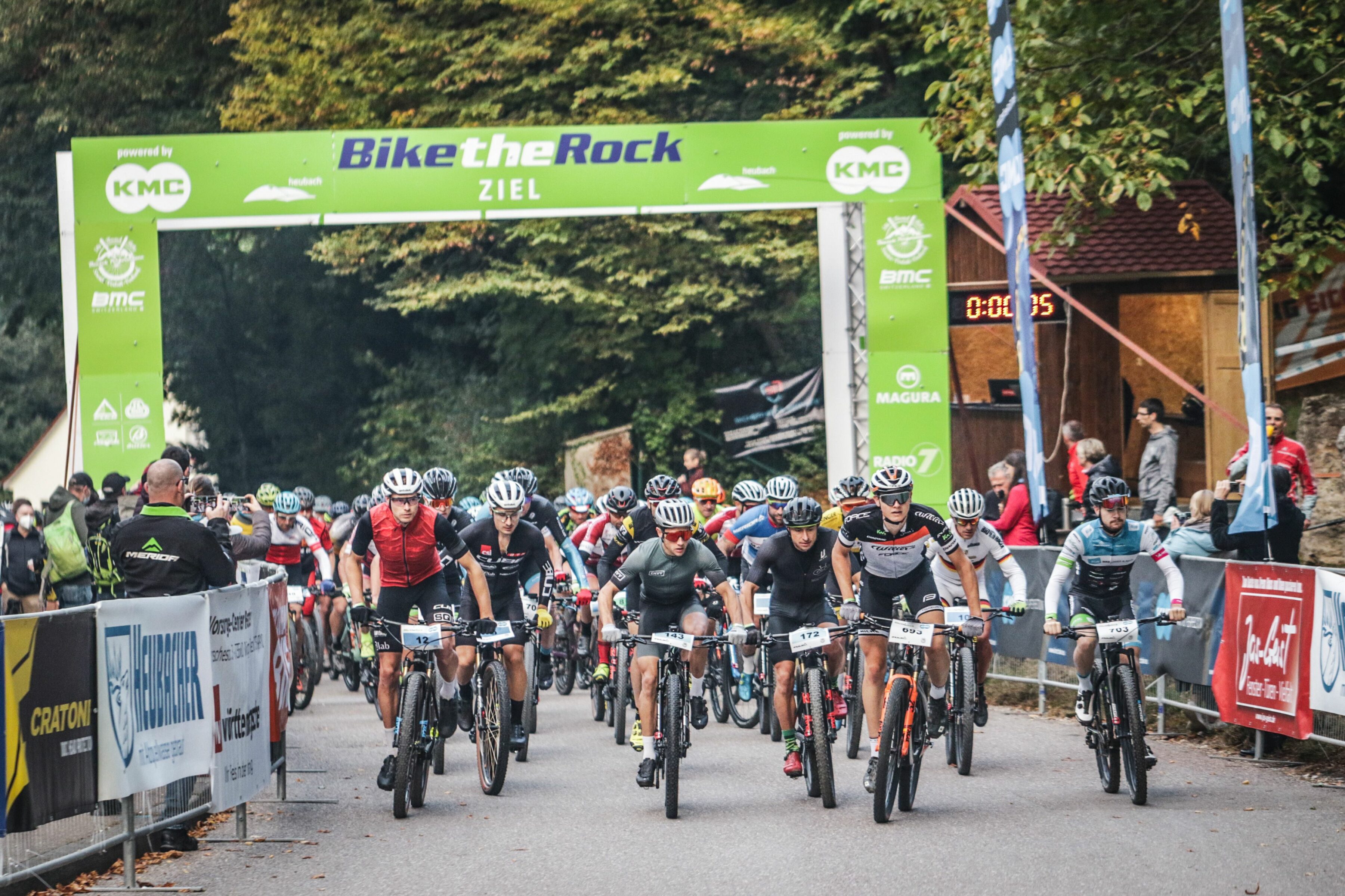 BiketheRock-2025-mit-Starbesetzung-Pieterse-und-van-der-Poel-am-Start