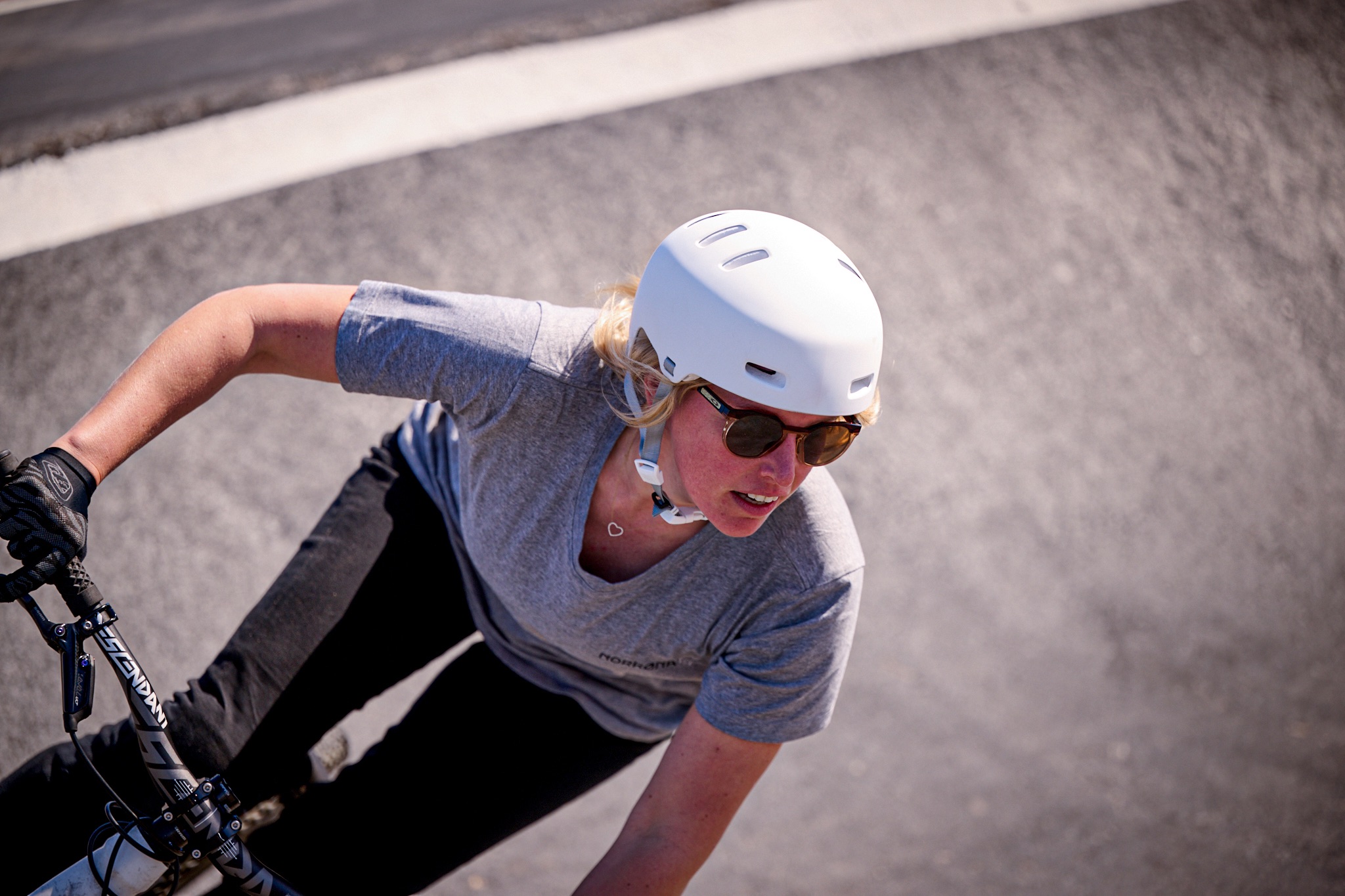 Abus Indy vorgestellt: Neuer Helm für Street und Dirtjumping