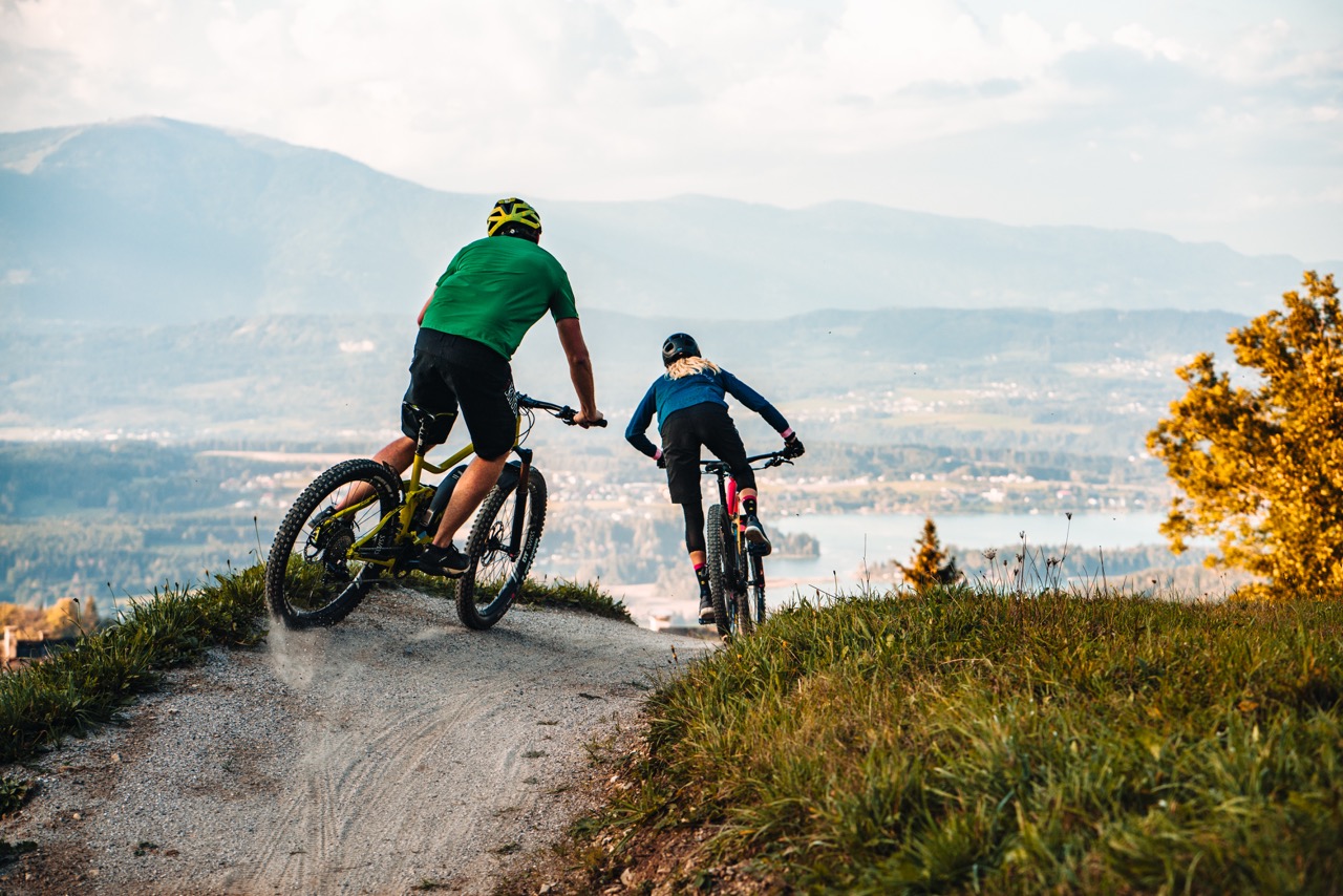 Trailcenter-lake-bike-in-sterreich-Bucket-Ride-Festival-im-Herbst-Saison-bis-November